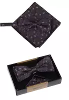 set motýlek a kapesníček hnědé barvy