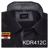 černá košile s doplňky
