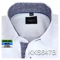bílá košile s modrými doplňky