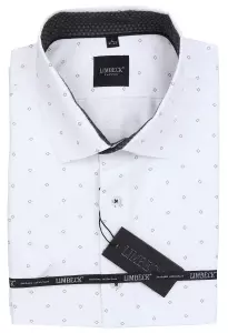 bílá košile s jemnými hnědými doplňky