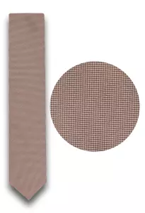 hnědá kravata s texturou