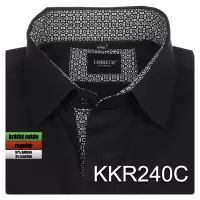 černá košile s doplňky