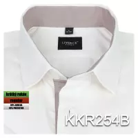 smetanová košile s doplňky