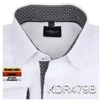 bílá jednobarevná košile s černými doplňky