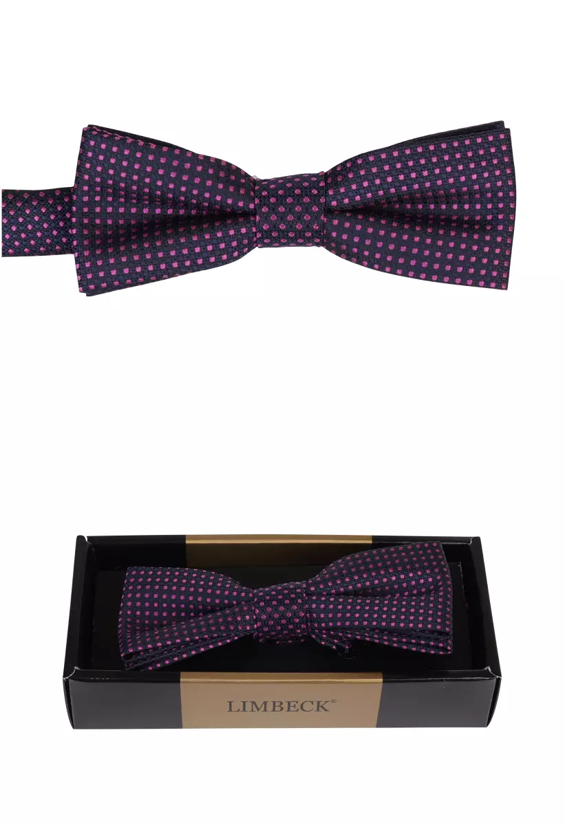 modrofialový motýlek se vzorem