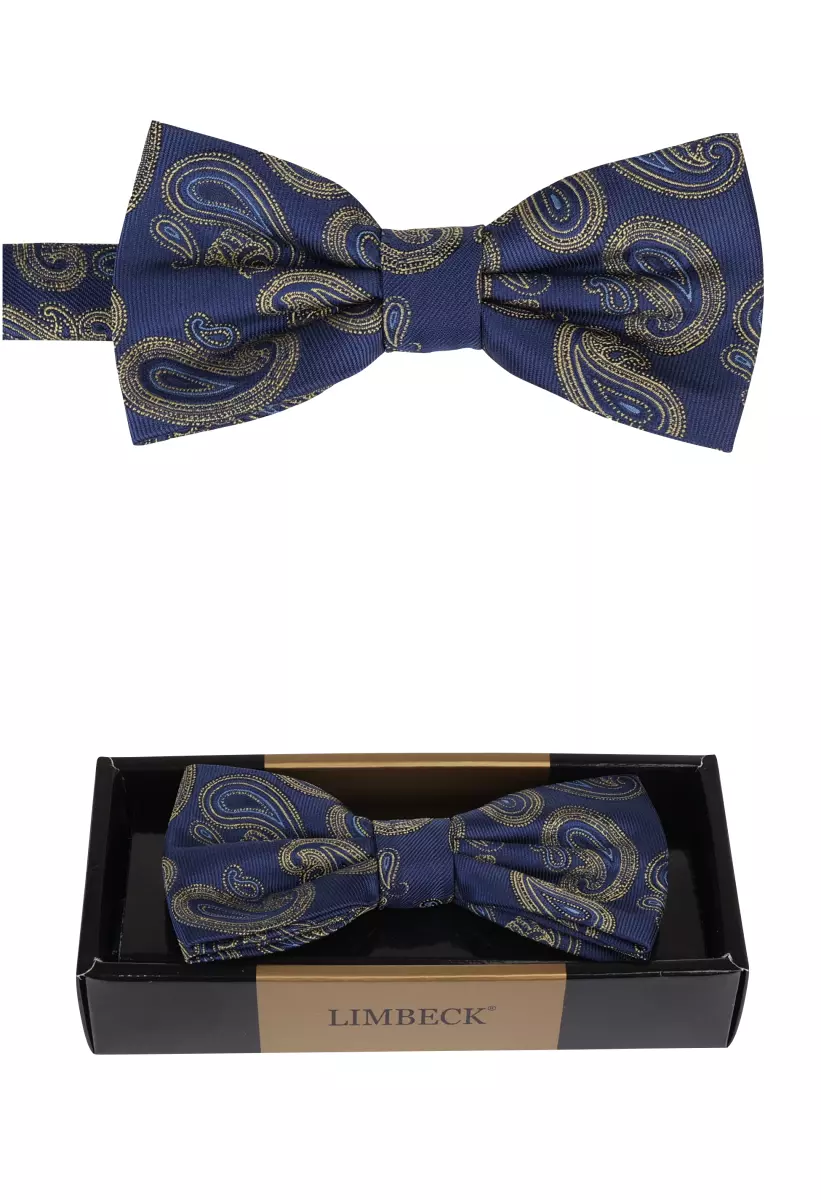 tmavě modrý motýlek s pěkným vzorem