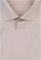 světle hnědá jednobarevná košile 
