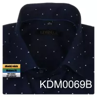 tmavě modrá vzorovaná košile