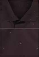 tmavě hnědá košile s decentním vzorem