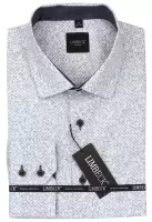 bílá vzorovaná košile s šedými doplňky