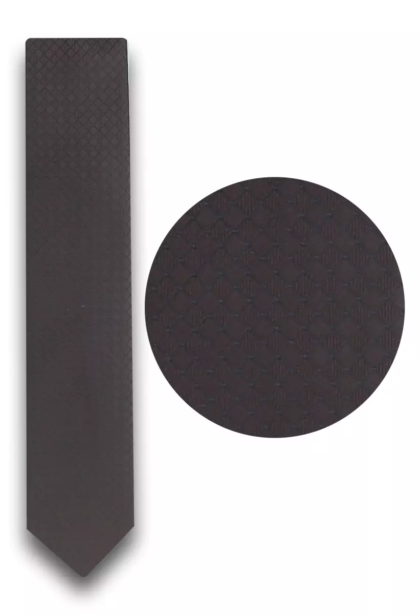 tmavě hnědá kravata s decentním vzorem