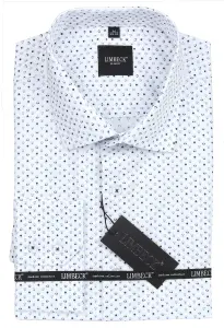 bílá košile s pěkným vzorem