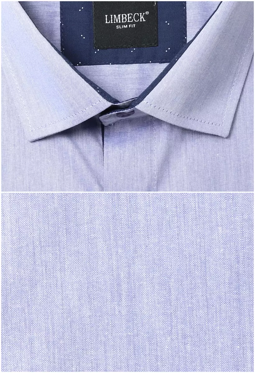 fialová košile s modrými doplňky