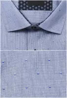 modrá košile se vzorem s doplňky