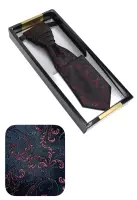 elegantní vínová svatební kravata s kapesníčkem