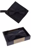 set motýlek a kapesníček černé barvy s texturou
