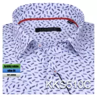 bílomodrá košile s výrazným vzorem