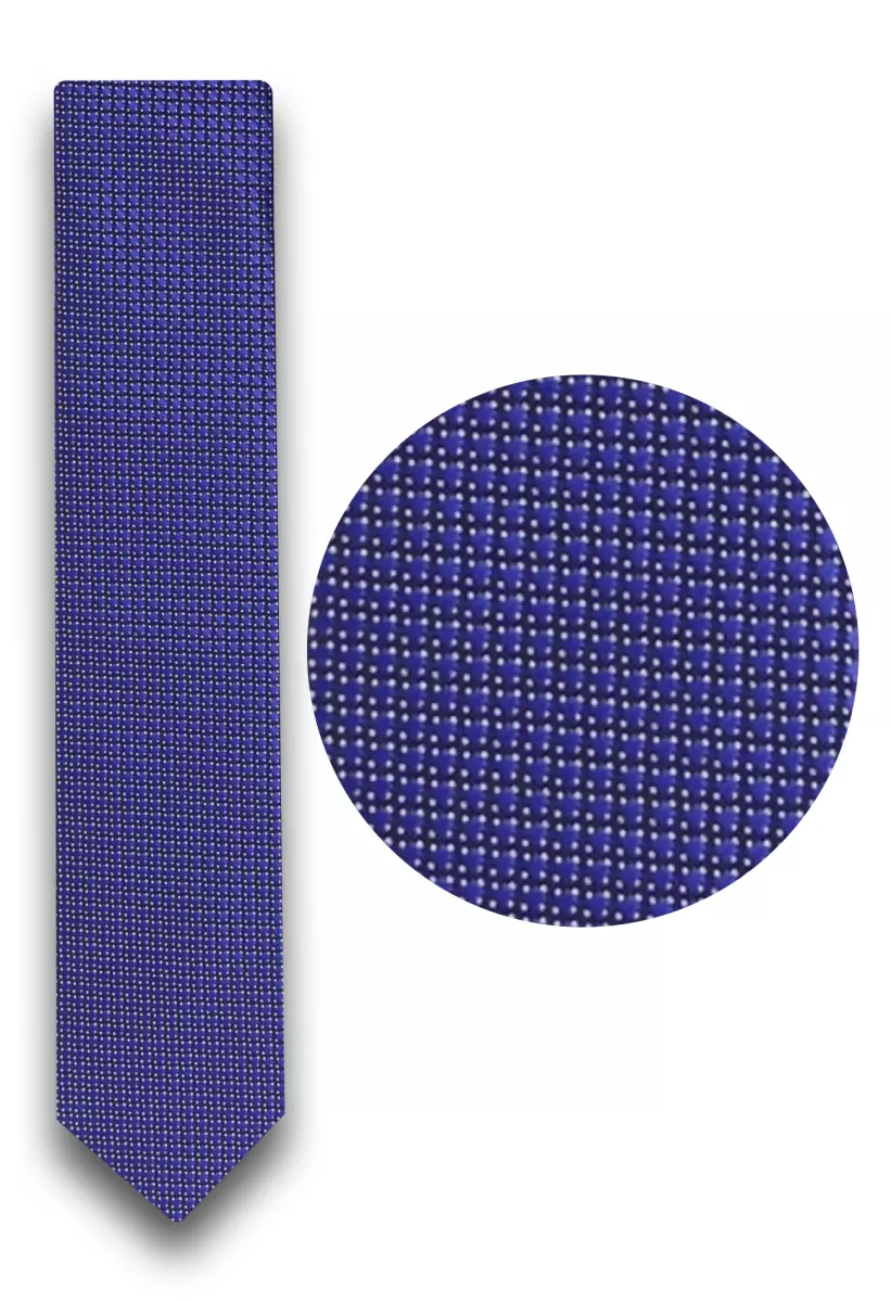 modrá kravata s texturou