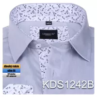 světle šedá košile s doplňky
