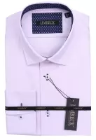 růžová košile s tmavě modrými doplňky