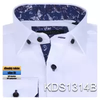 bílá košile s modrými doplňky