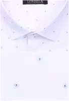 bílá košile s modrýmí a červenými doplňky