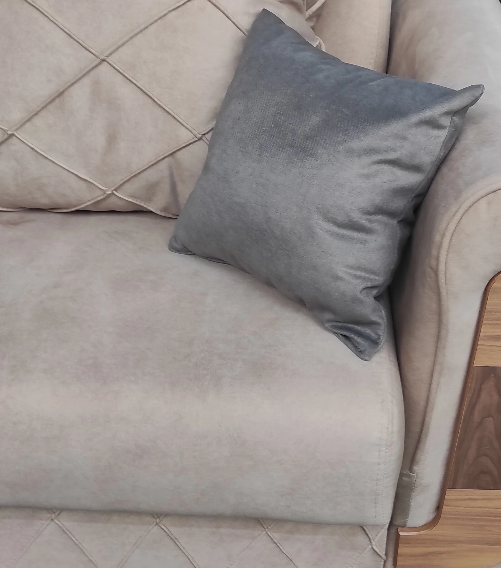 béžová (salvador 2/malé pol. salvador 14)