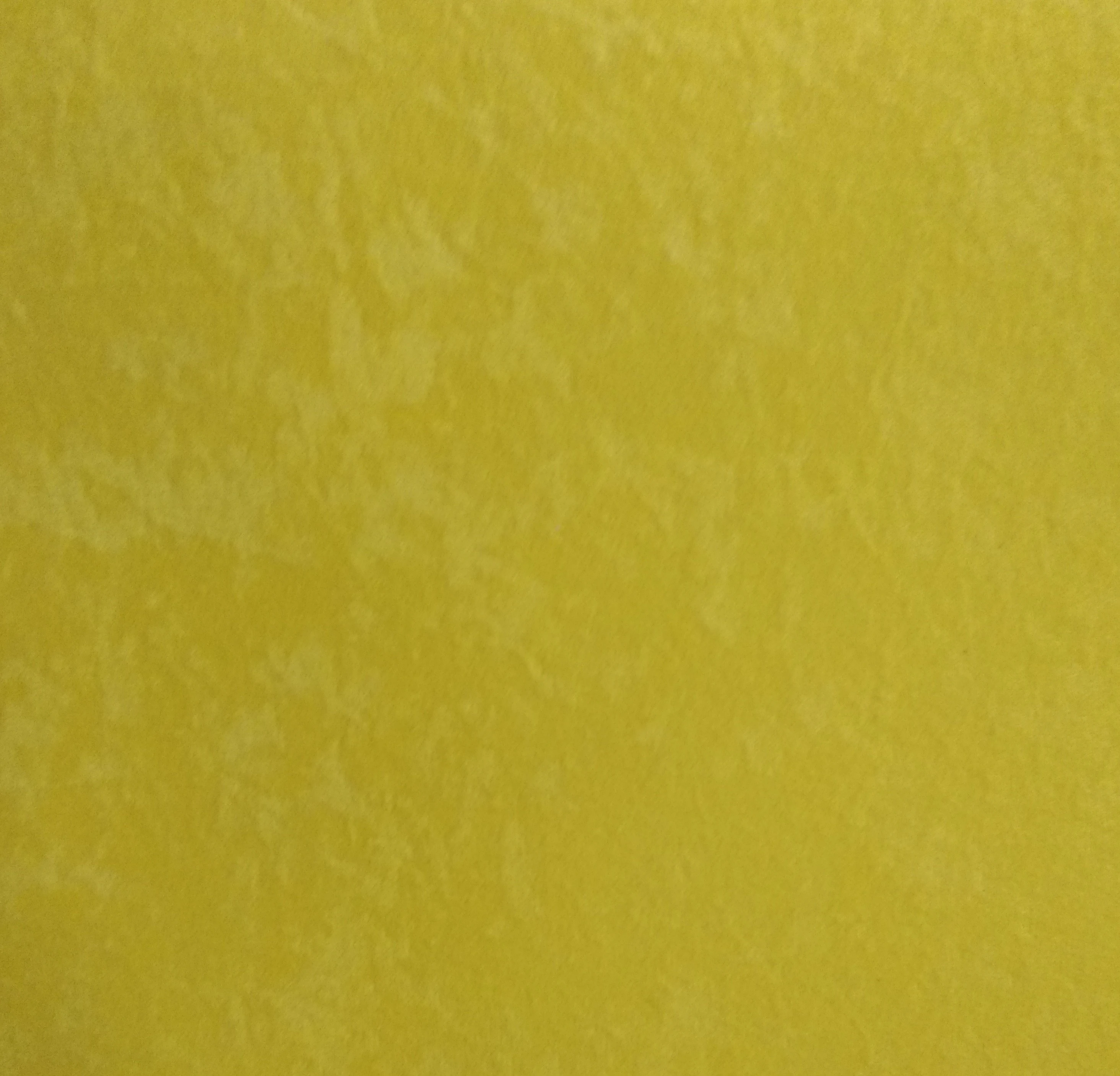 žlutá (suedine 78)