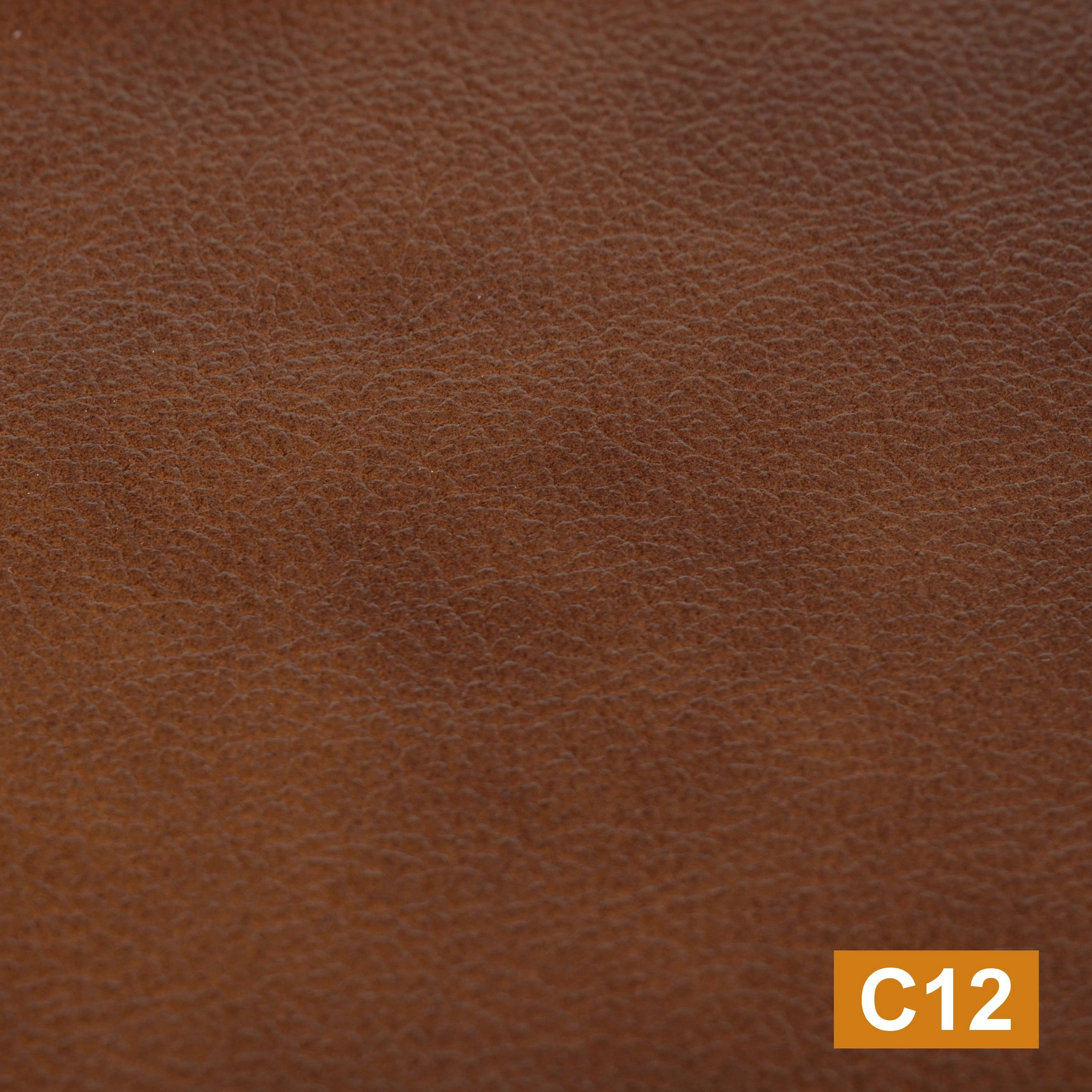 C12 - červeno-hnedá