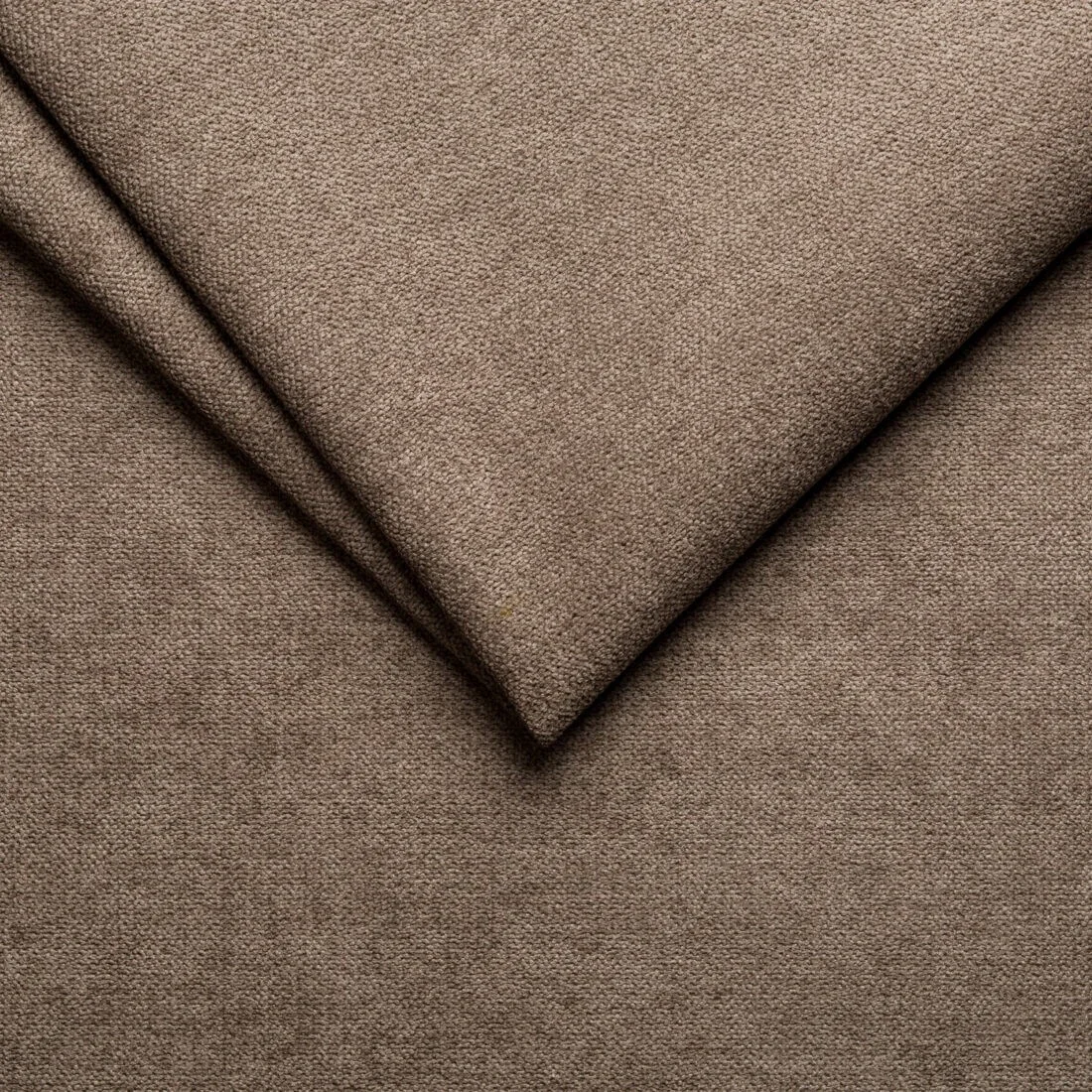 hnědá (54 Elephant)