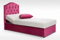 Čalouněná postel Julia