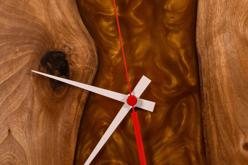 Drevené hodiny s epoxidovou živicou Ø 30CM - orech , hnedo-oranžová perleť
