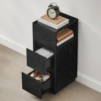 Úzky nočný stolík so zásuvkami