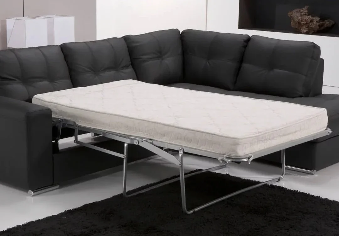 Kožená sedací souprava s rozkladem na každodenní spaní ALEXIE - rohová