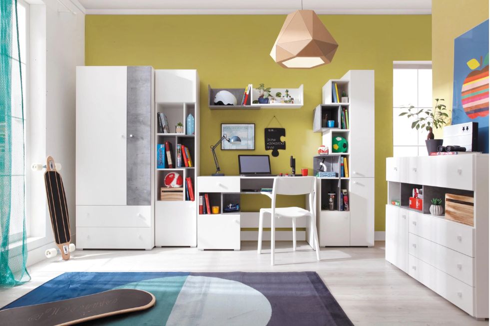 Ako si vybrať PC stôl do detskej izby. PC stôl v detskej izbe. Drevený počitačovy stôl v detskej